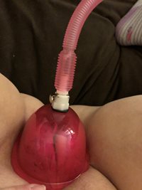 Pumping my pussy