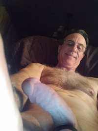 Just wanted to show off my cock hope you enjoy it