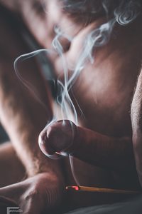Do you like the way the smoke envelops cock head?