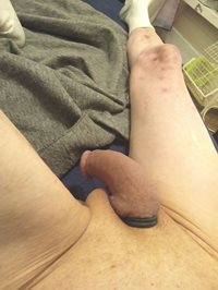 Showing my dick