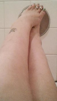Relaxing tub feet for NN
