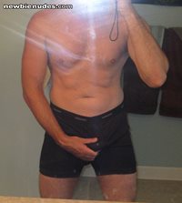 Just a body pic.  I have three more weeks b4 hitting the beach... oh yeh  :...