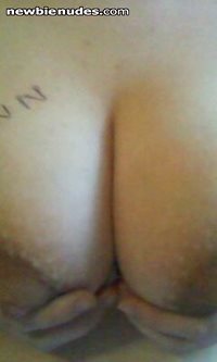 wifes 40d natural tits  rate and comment please