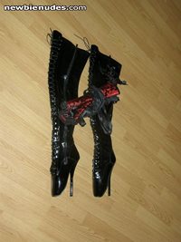 My husband gave these balletboots to me few days ago and I love them...voul...