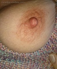 Suck wifes nipple