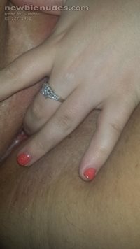 I love licking my fingers after fingering my sweet sweet pussy