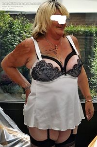 she,nothing to look at, mid 50,s wife getting none for years wants 2/3 guys...