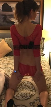 Submissive hotwife