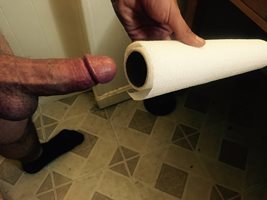 The paper towel roll test of girthiness. Let's see how I match up